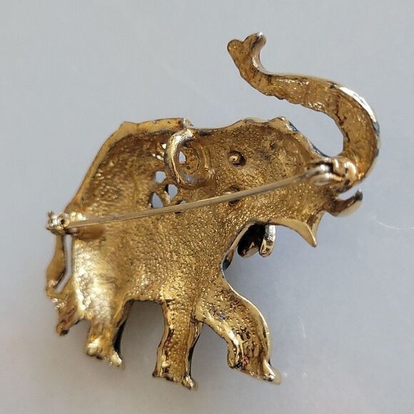 3 Elephant Pins Trunk Up Set of 3 Vintage Scatter Pins - Picture 5 of 5